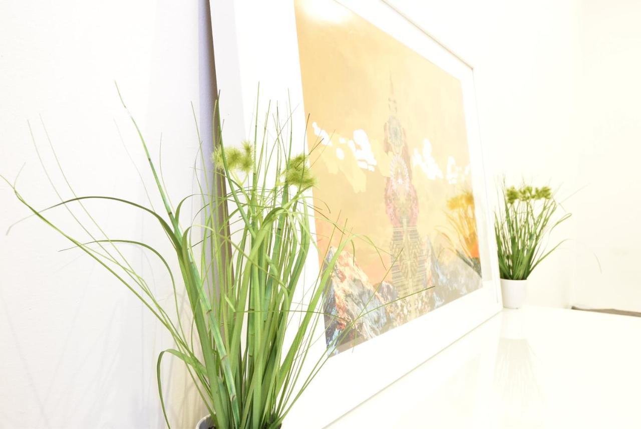 Huge Apartment In Awesome Location With Parking Ίνσμπρουκ Εξωτερικό φωτογραφία